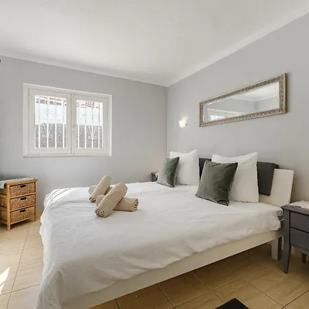 Haven Apartment *